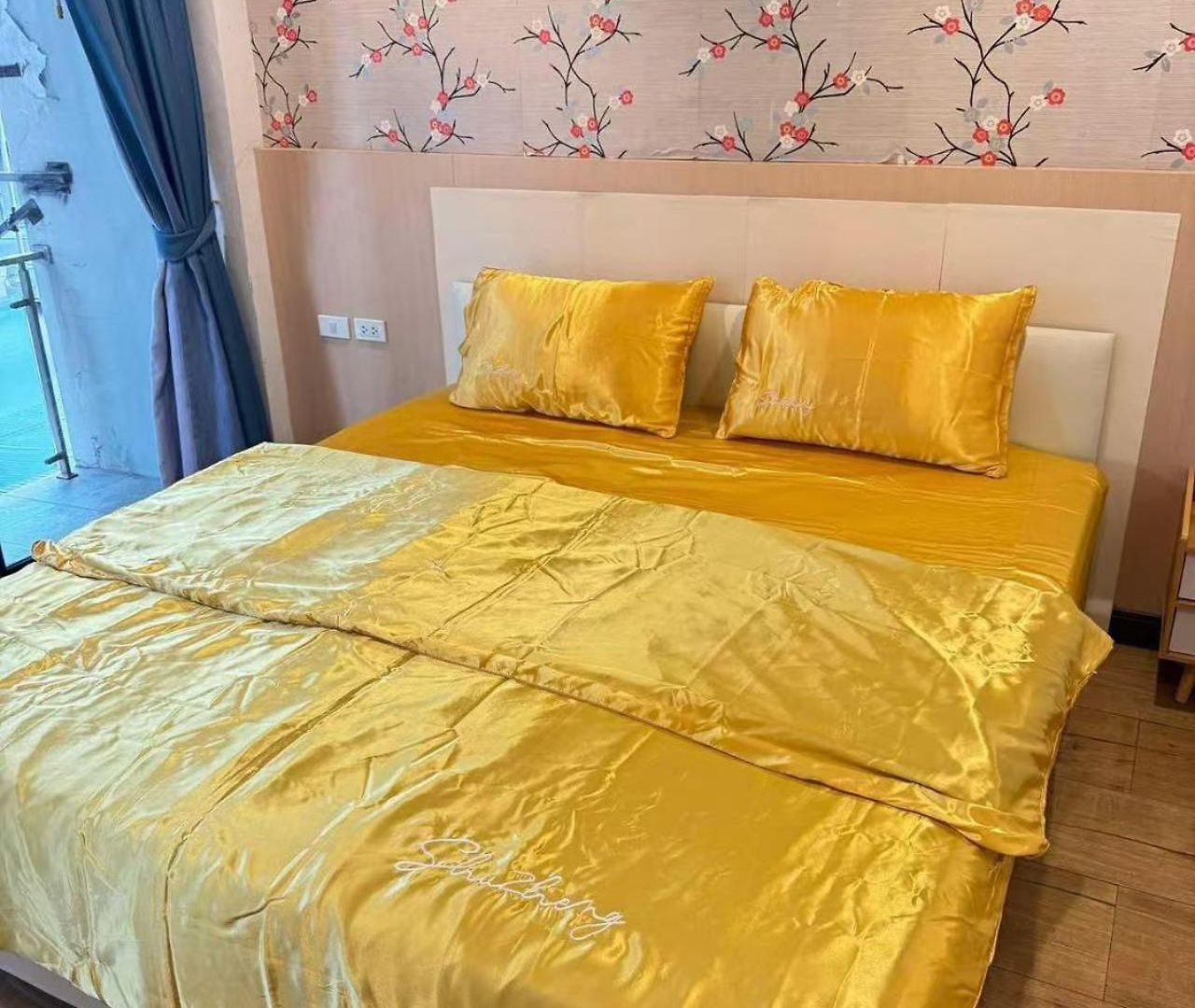 Villa 芭提雅市中心五卧六卫带ktv民宿hw Pattaya