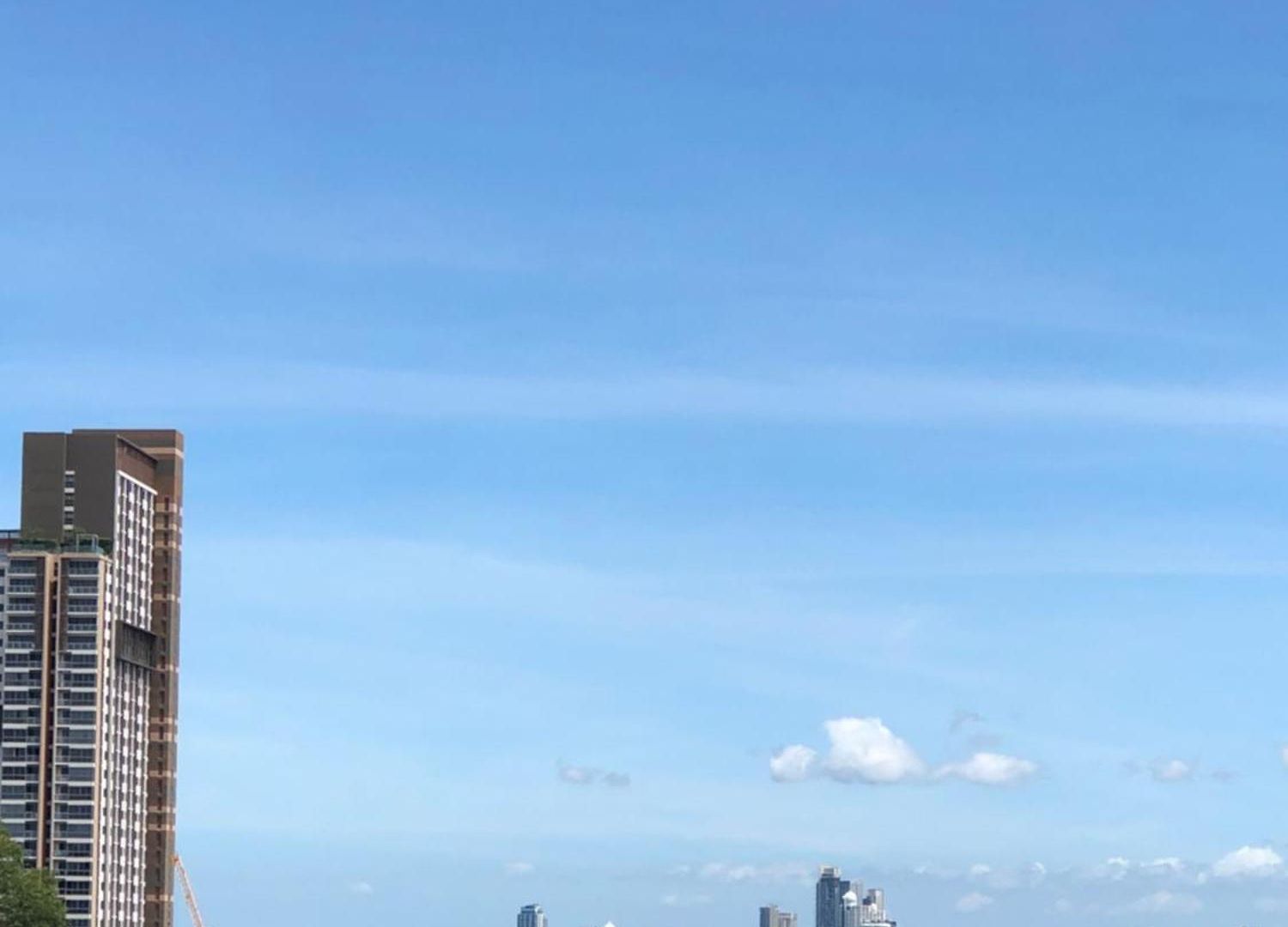 อพาร์ทเม้น The Axis Pattayaใจกลางเมืองวิวทะเลภูเขา