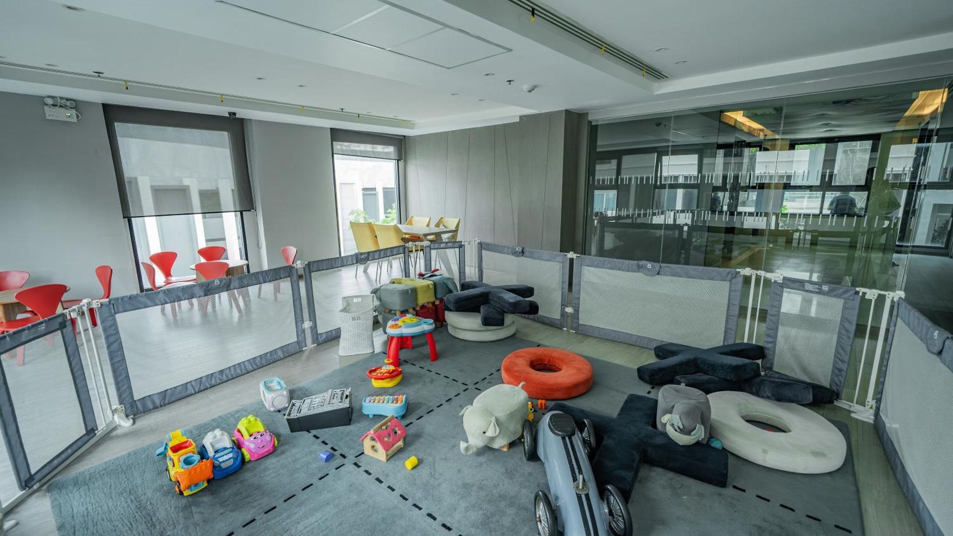 อพาร์ทเม้น The Base 市中心公寓 *