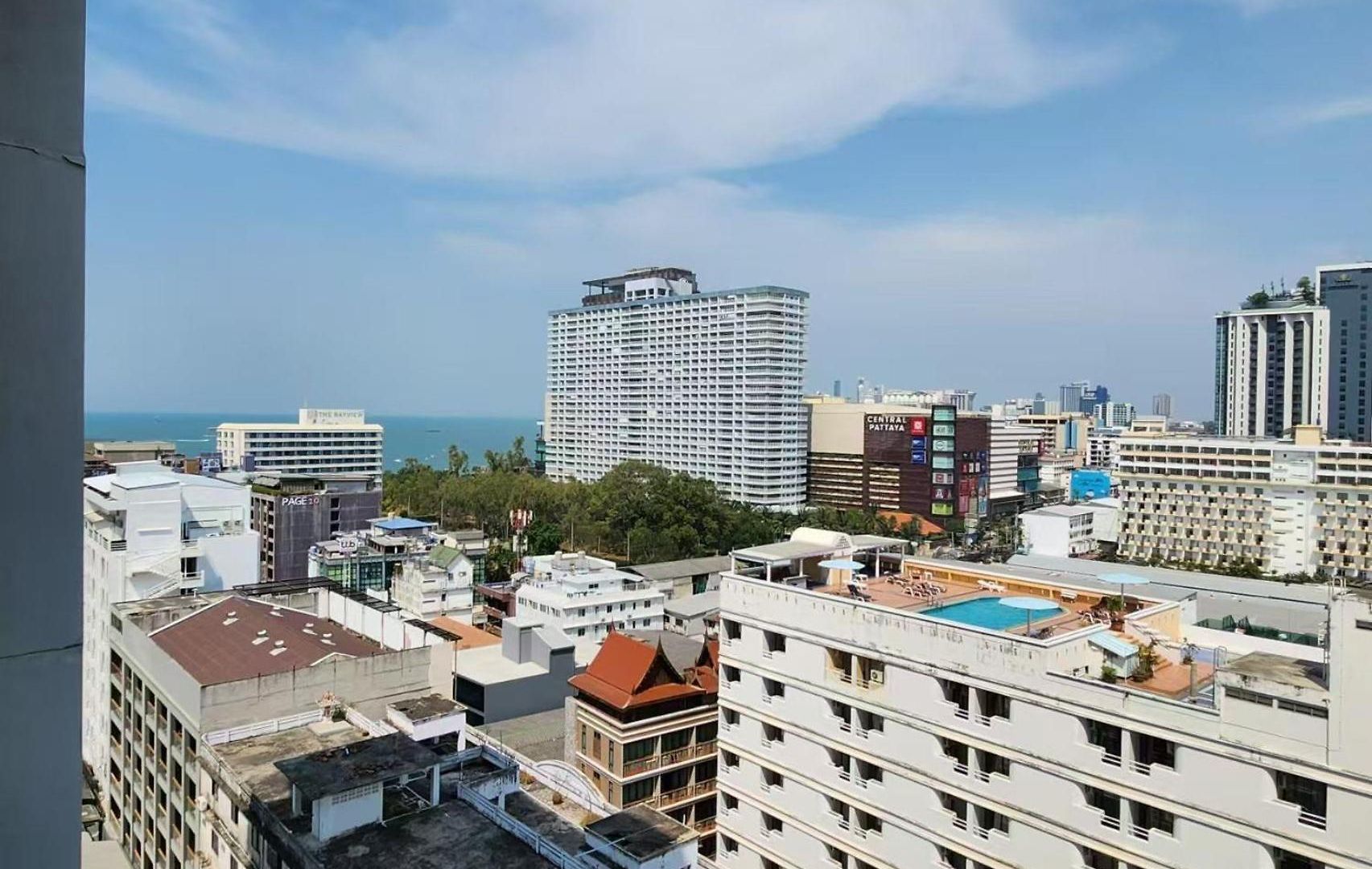 The Base海景网红无边泳池高速网络 繁华位置 อพาร์ทเม้น Pattaya