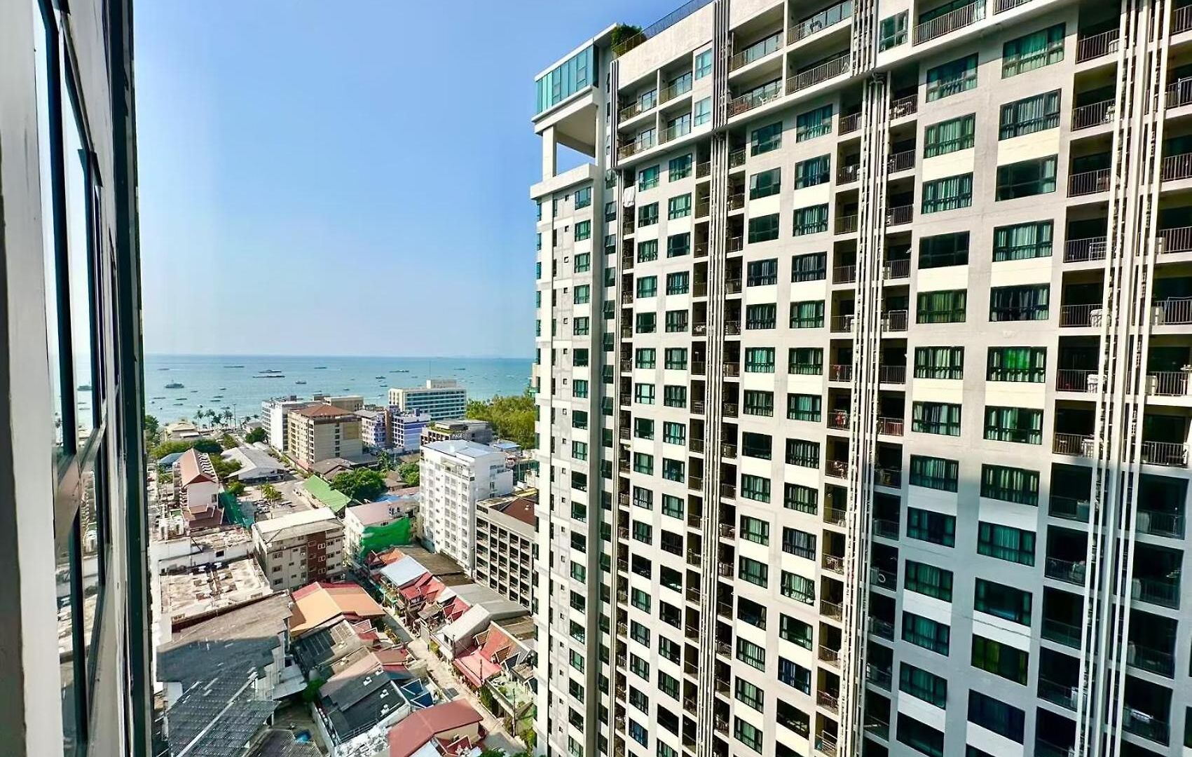 The Base 市中心豪华公寓a15 Apartment Pattaya