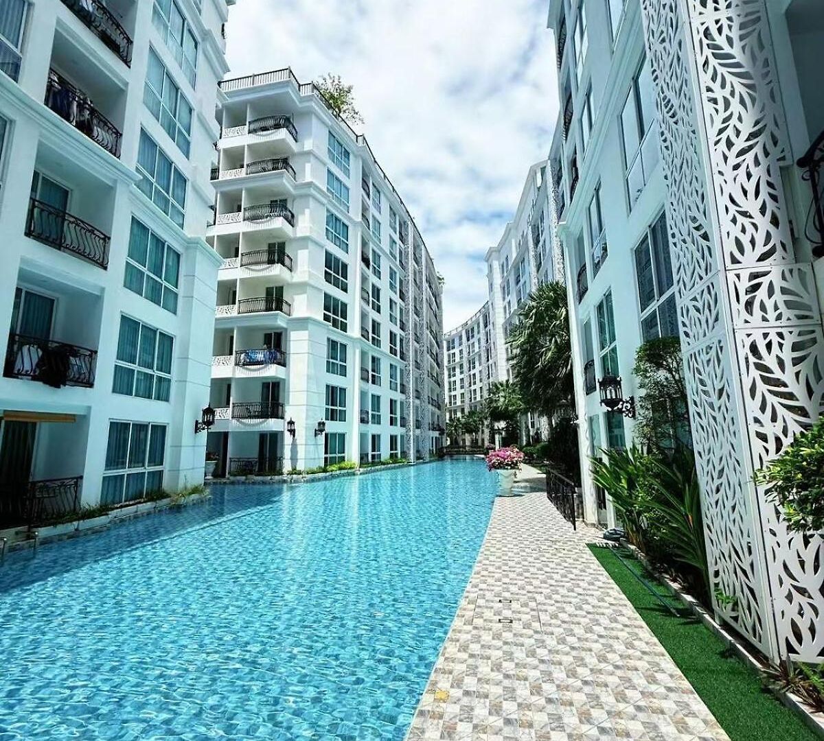 芭提雅市中心高端泳池花园公寓 椰子树下步行街旁 Apartment Pattaya