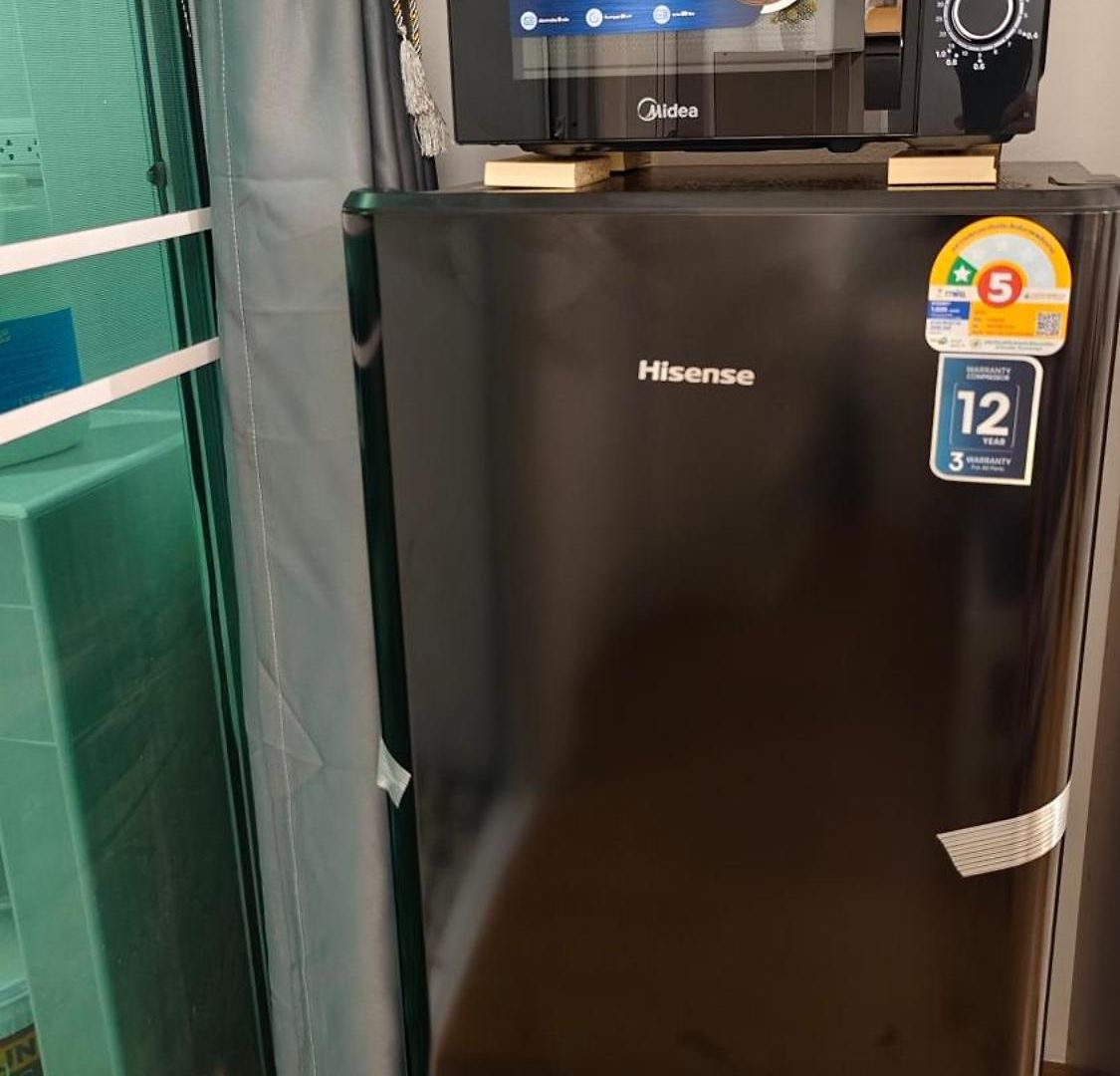 อพาร์ทเม้น 市中心 5分钟到海边 全新房 全新泳池 密码锁 网络电视 阳台 私人洗衣机 可两房联订 Pattaya
