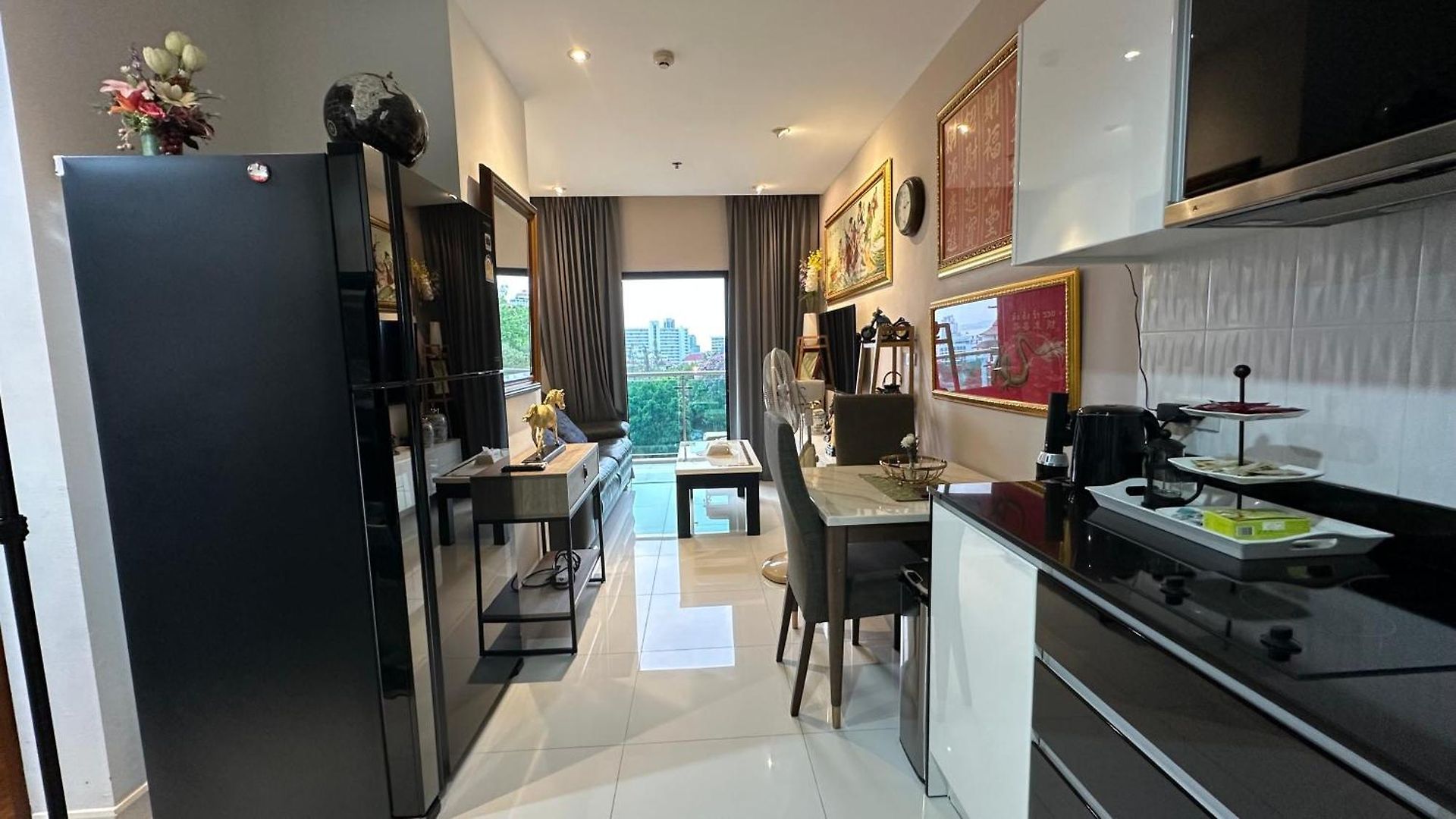 The Axis Pattayaใจกลางเมืองวิวทะเลภูเขา อพาร์ทเม้น Pattaya