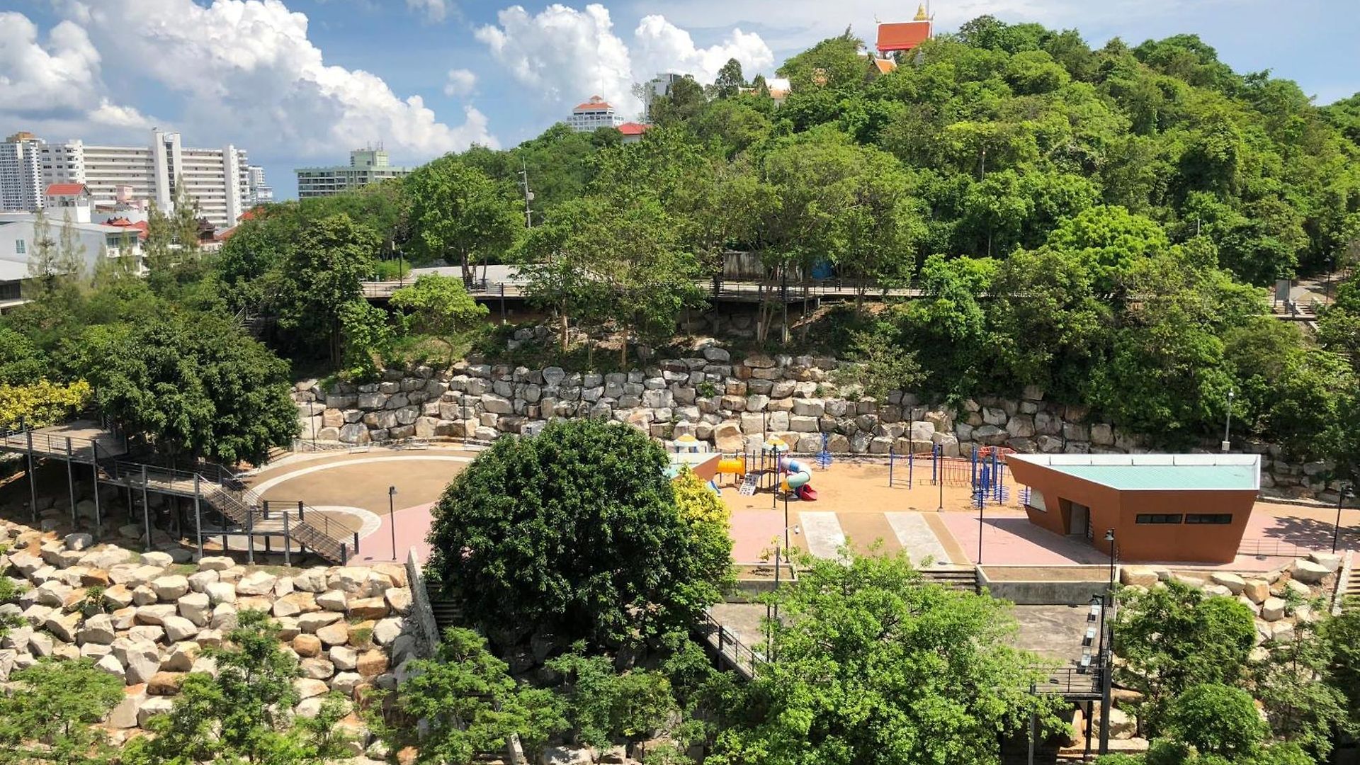 The Axis Pattayaใจกลางเมืองวิวทะเลภูเขา * Pattaya