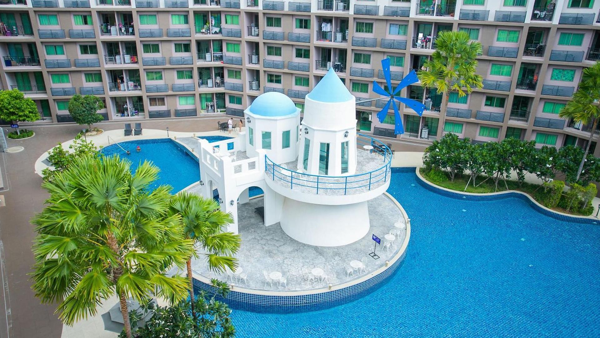 阿卡迪亚海滩大陆 * Pattaya