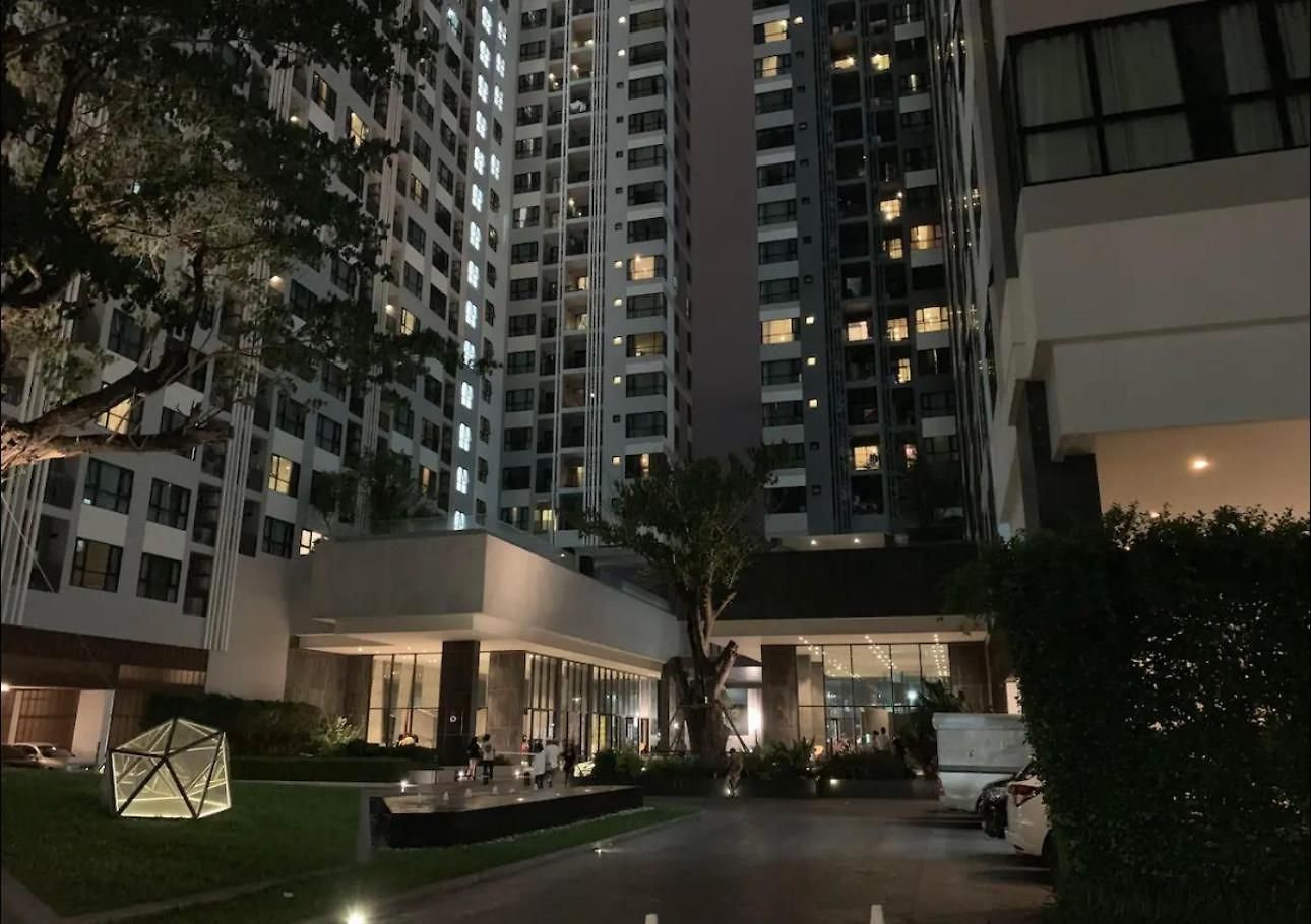 The Base芭提雅市中心 出门商场711海滩 泼水节最热闹地方 อพาร์ทเม้น