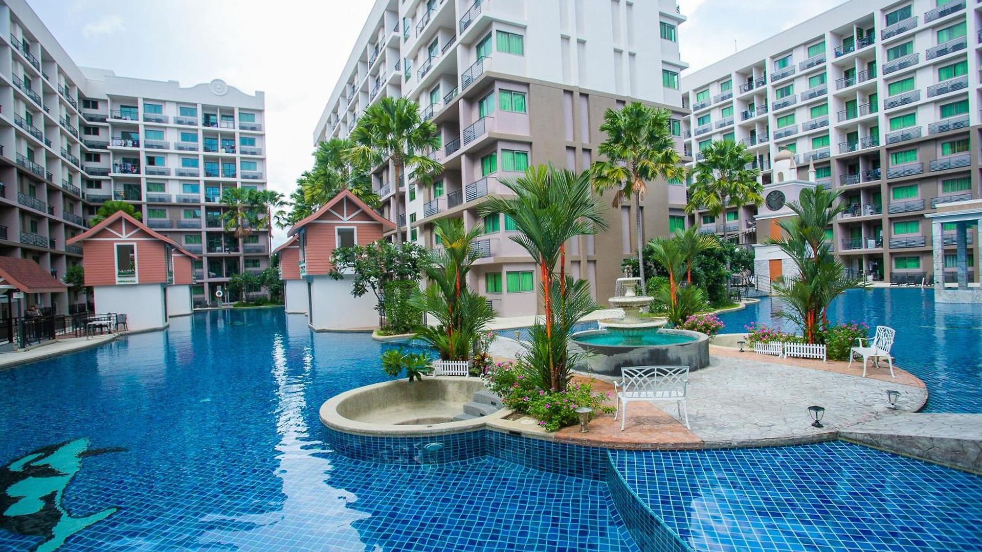 阿卡迪亚海滩大陆 Pattaya