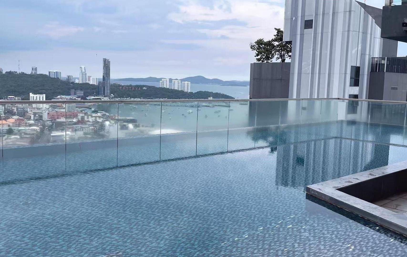 网红公寓thebasc อพาร์ทเม้น Pattaya