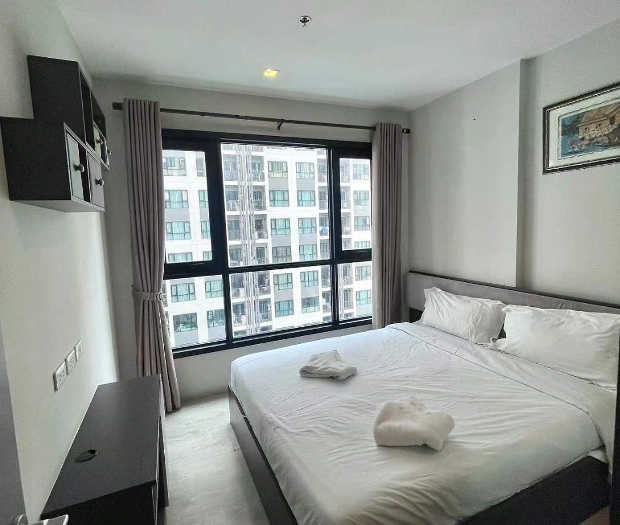 อพาร์ทเม้น The Base芭提雅市中心 出门商场711海滩 泼水节最热闹地方 Pattaya