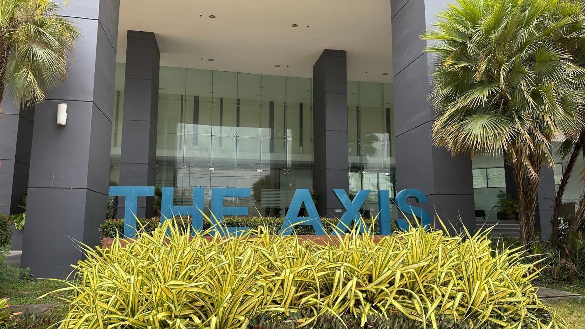 The Axis Pattayaใจกลางเมืองวิวทะเลภูเขา อพาร์ทเม้น Pattaya