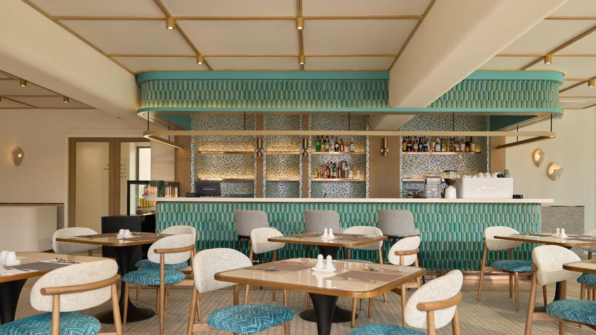 Marni โรงแรม 4*