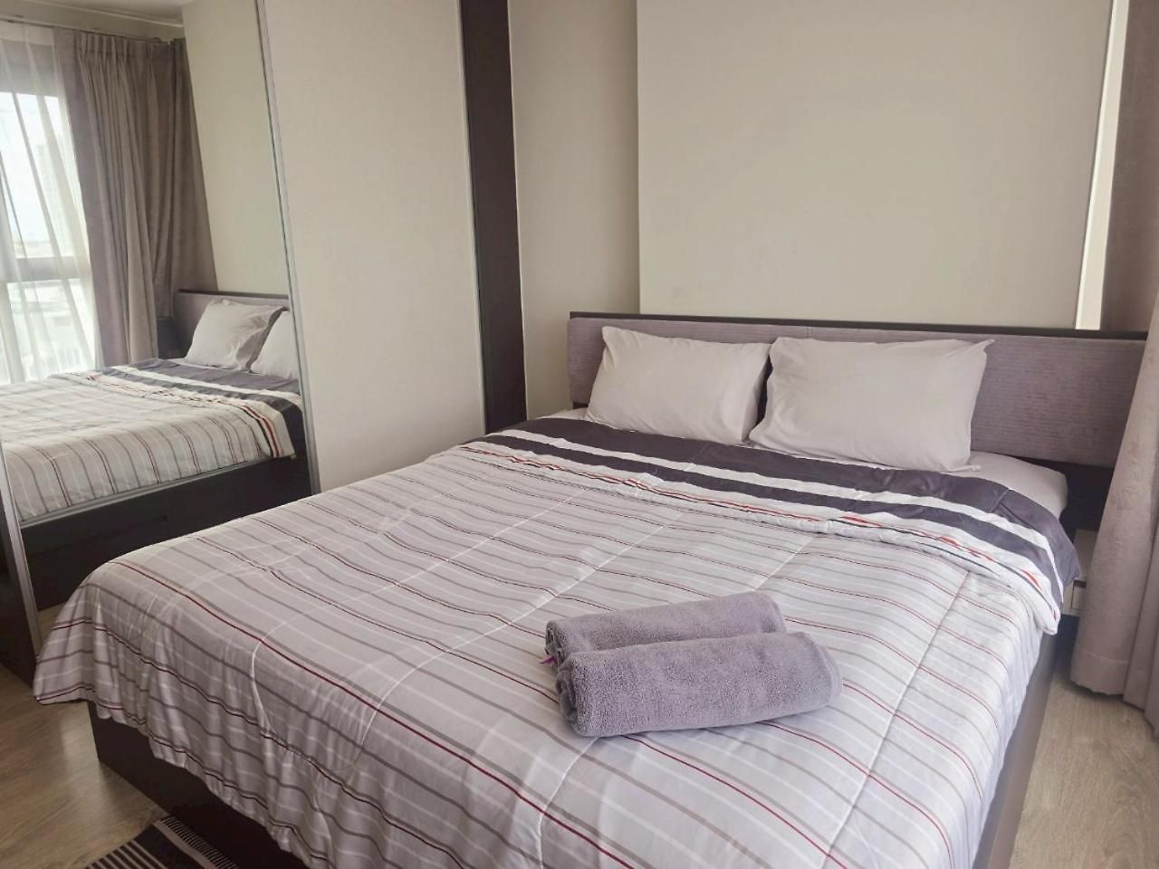 The Base Pool View Fast Wifi 5 Min Walk To By Lees อพาร์ทเม้น Pattaya
