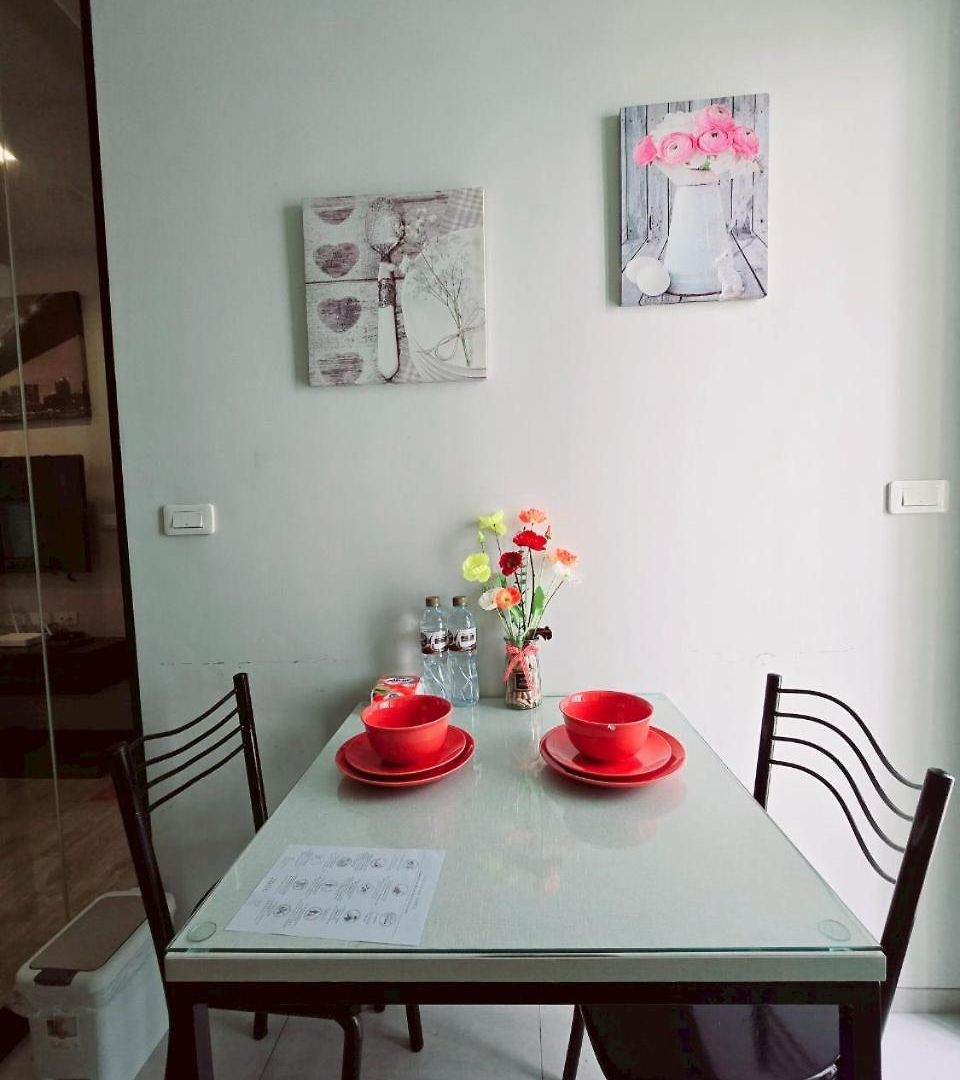 The Base Pool View Fast Wifi 5 Min Walk To By Lees อพาร์ทเม้น Pattaya