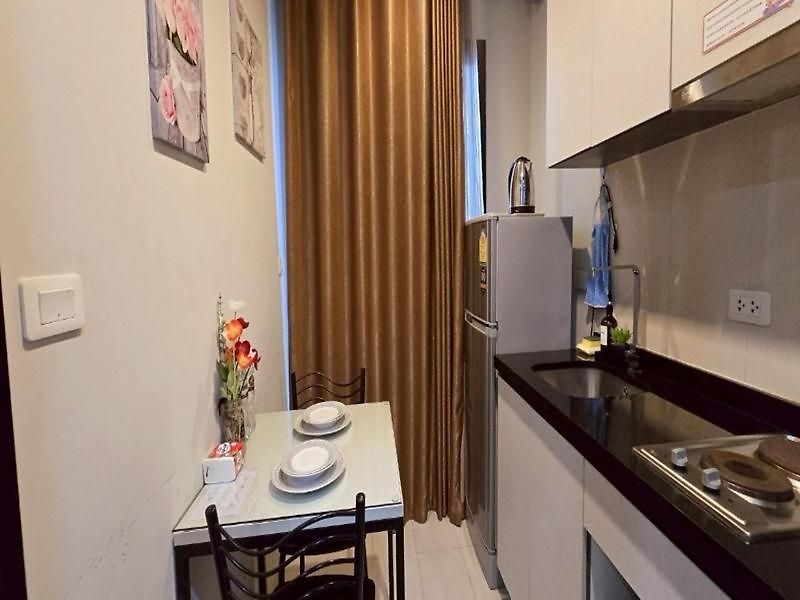 The Base Pool View Fast Wifi 5 Min Walk To By Lees อพาร์ทเม้น Pattaya