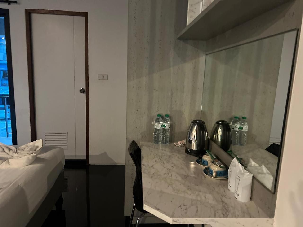 Hotel Nine Blue