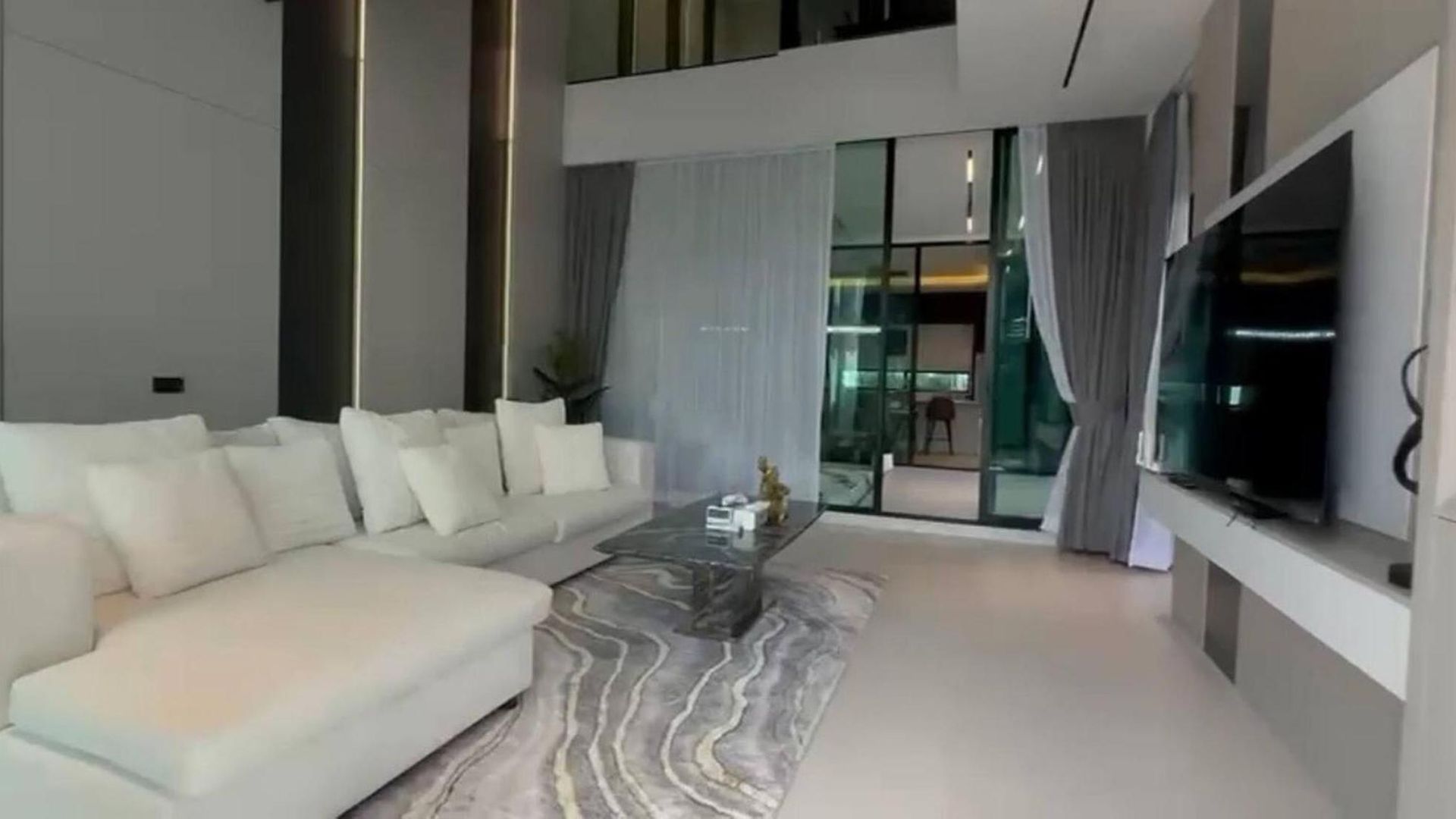 วิลล่า 5-bed Luxury Pooljacuzzi 5 Min To Walkingst Pattaya