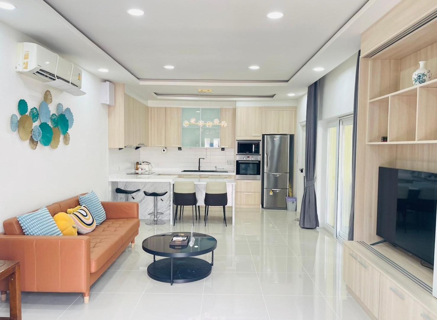 3br Pool Access Patumnak Hill Pattaya