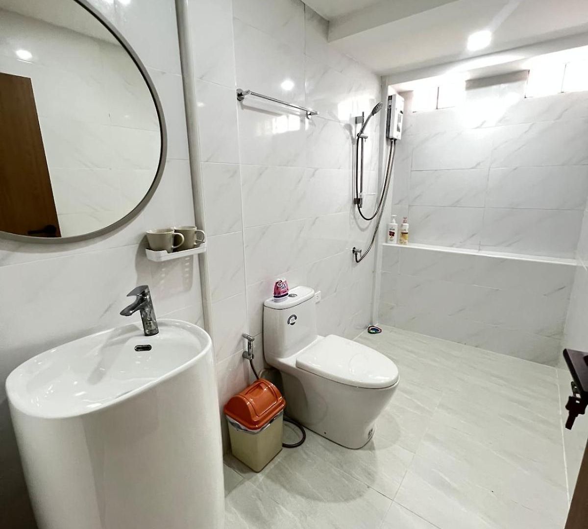 วันหยุดที่บ้าน Luxury Townhouse With 3 Bedrooms And 3 Bathrooms In The Center *