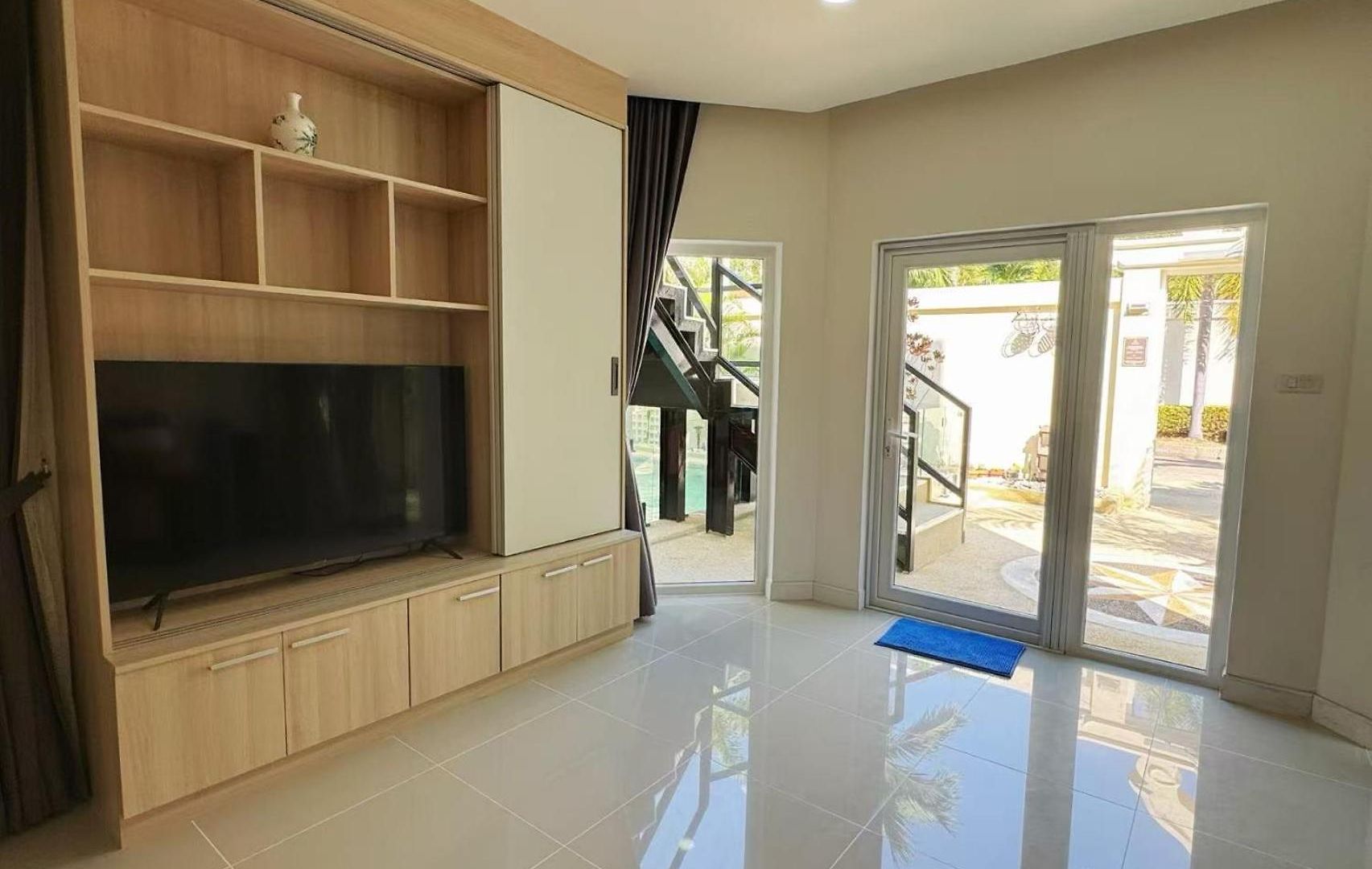 วิลล่า 3br Pool Access Patumnak Hill