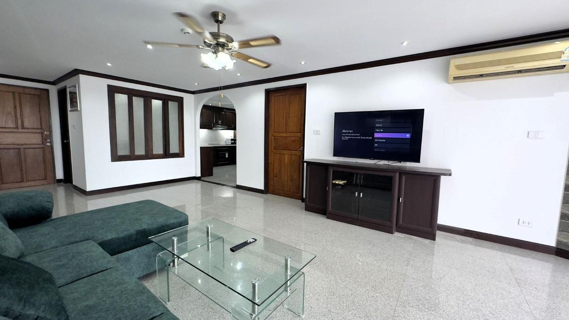 วันหยุดที่บ้าน Spacious 2br - 3 Balconies Views Pattaya