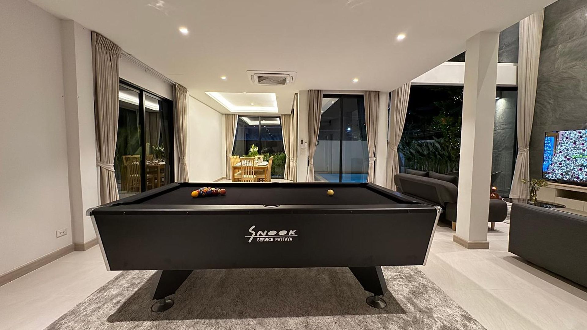 Brand New Modern Pool Near Walking Street Pattaya
