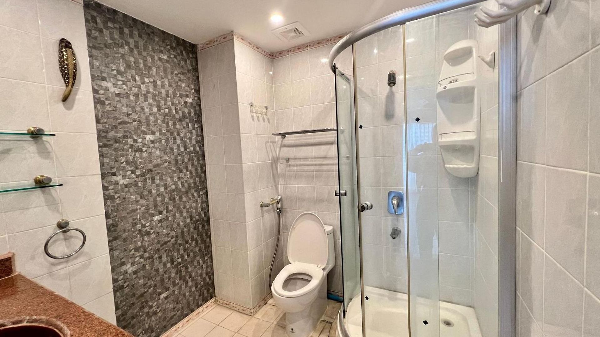 Stylish 1br Sea-view - 2 Balconies - View Talay 1 Jomtien *