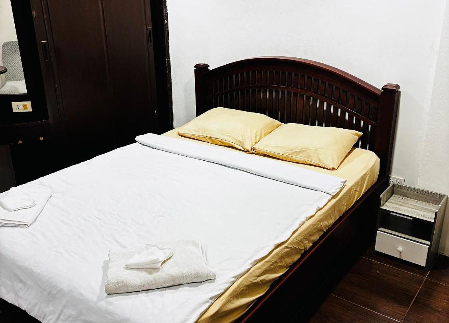 Farang House 3*