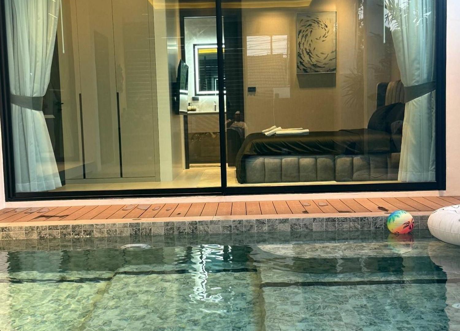 วิลล่า 5-bed Luxury Pooljacuzzi 5 Min To Walkingst Pattaya