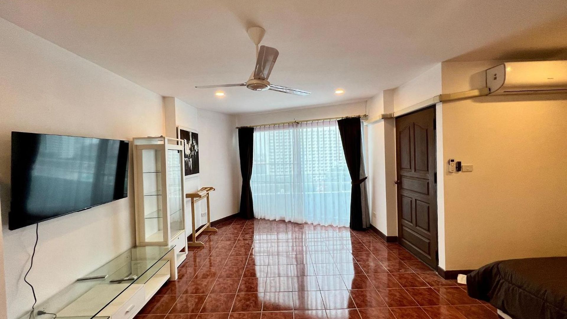 Stylish 1br Sea-view - 2 Balconies - View Talay 1 Jomtien * Pattaya
