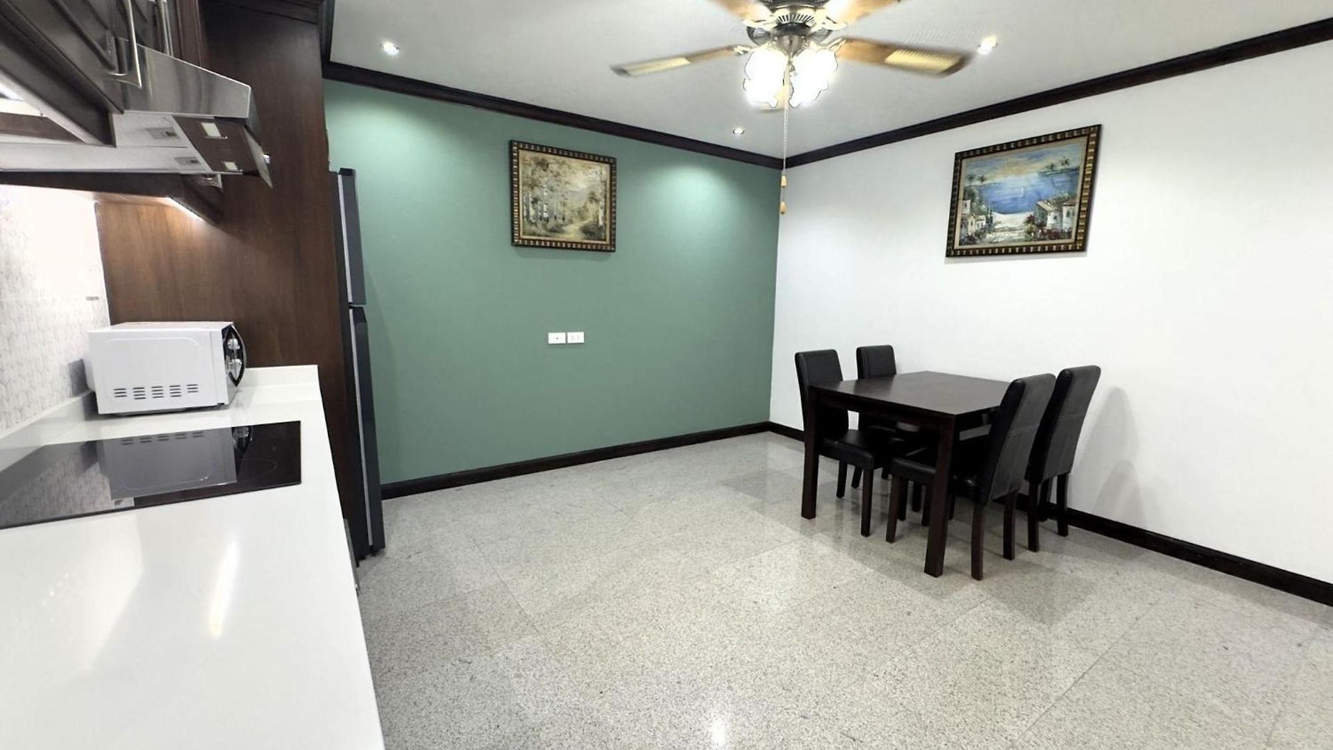 Spacious 2br - 3 Balconies Views วันหยุดที่บ้าน Pattaya