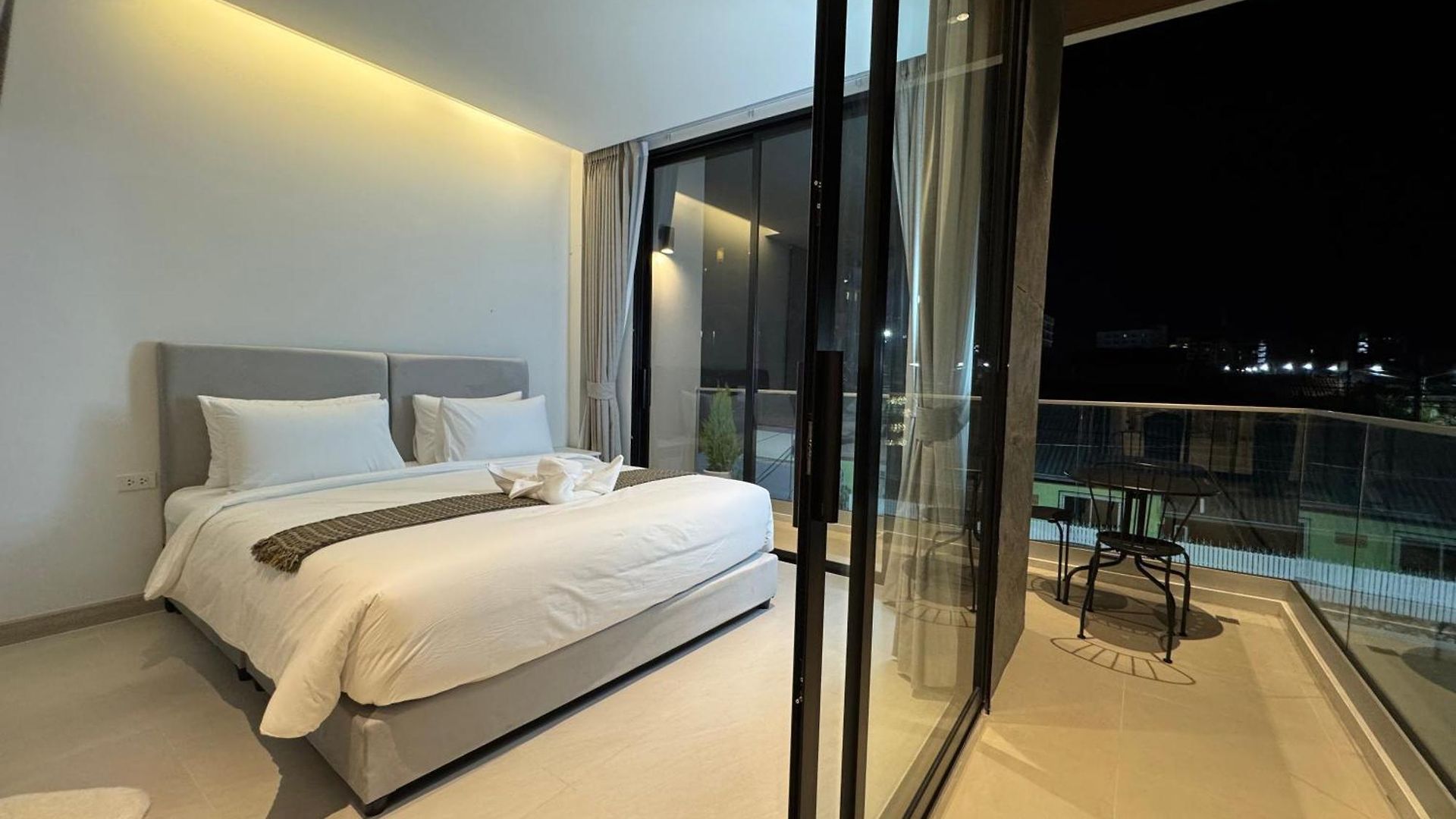 Brand New Modern Pool Near Walking Street * Pattaya
