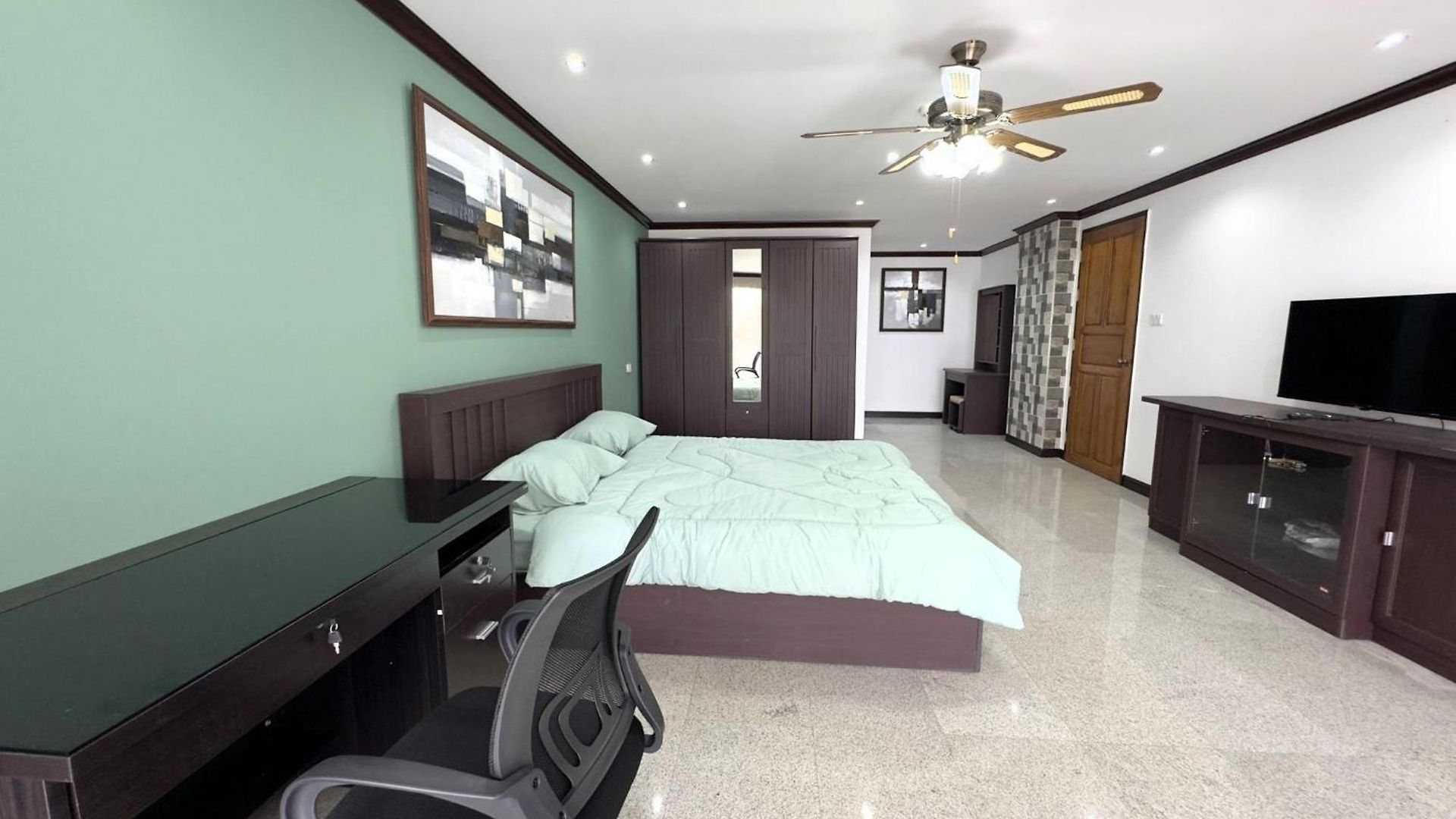Spacious 2br - 3 Balconies Views วันหยุดที่บ้าน