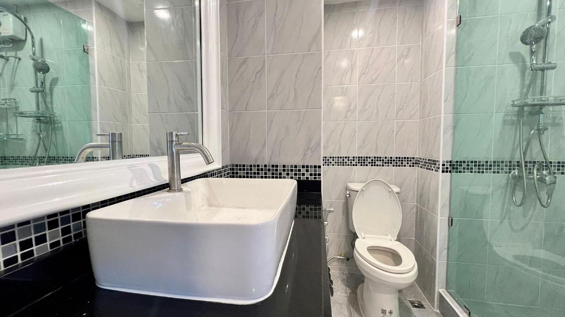 Stylish 1br Sea-view - 2 Balconies - View Talay 1 Jomtien