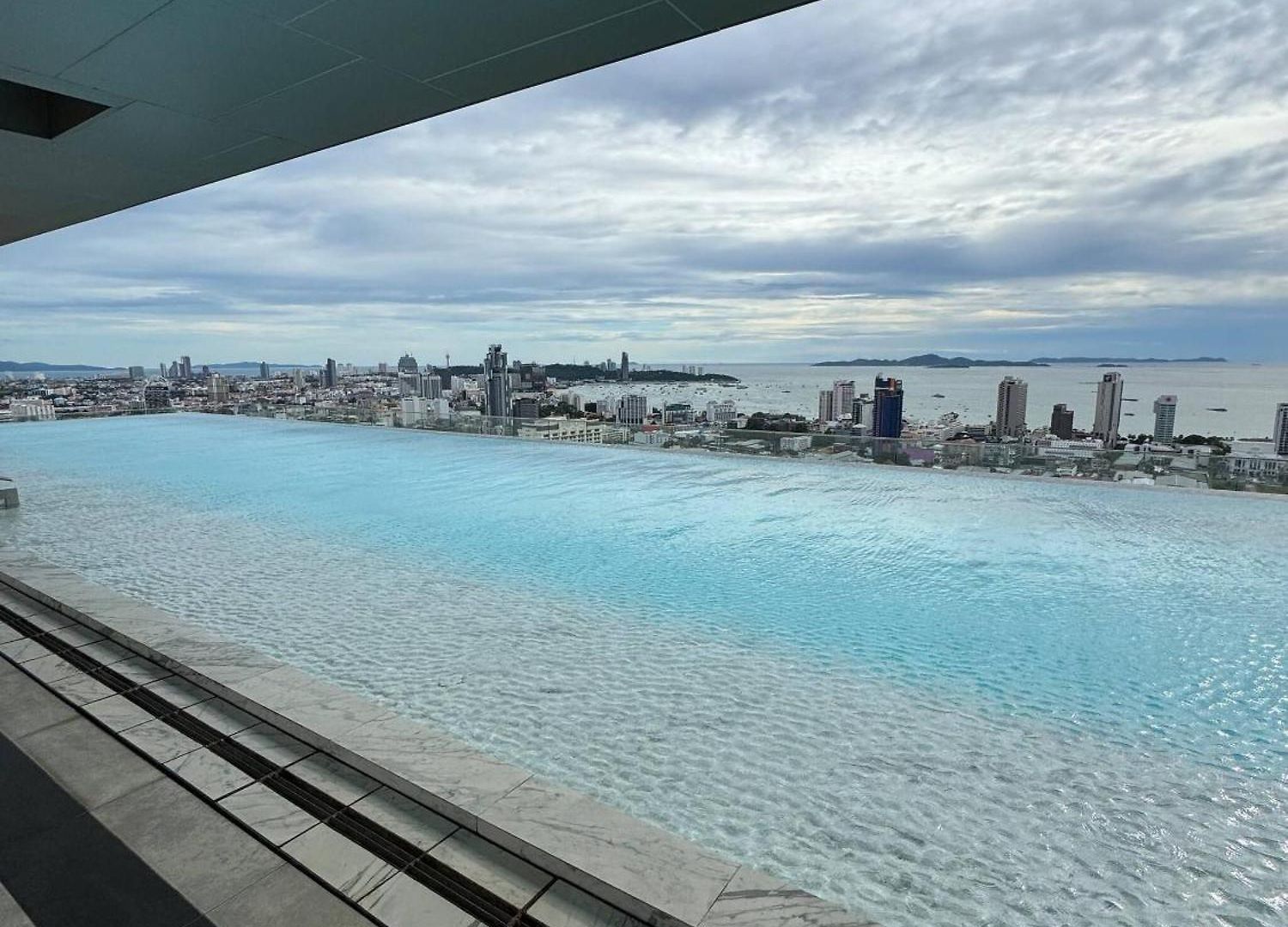 Sea View - Infinity Pool Near Terminal 21 3*