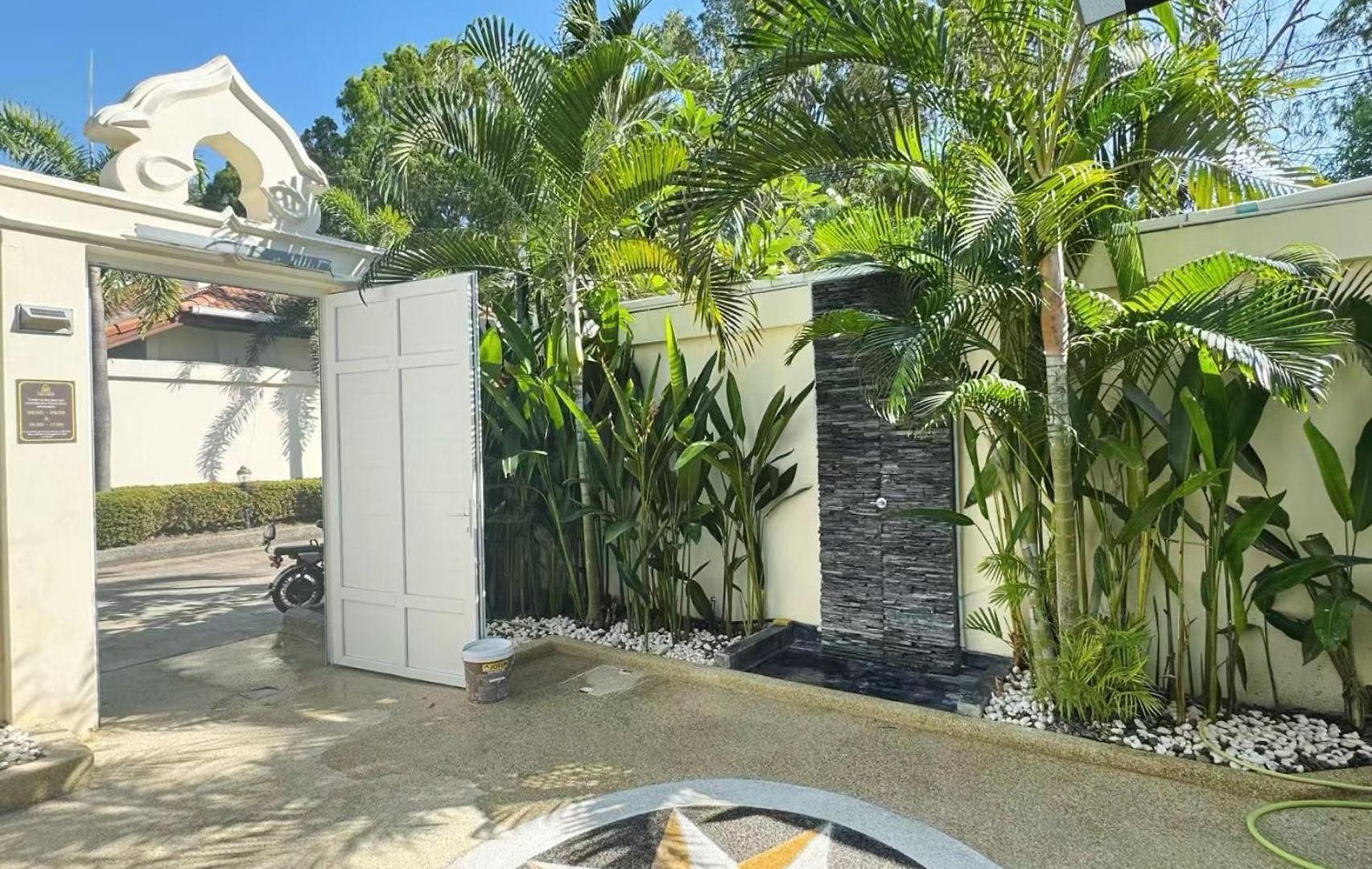 3br Pool Access Patumnak Hill วิลล่า