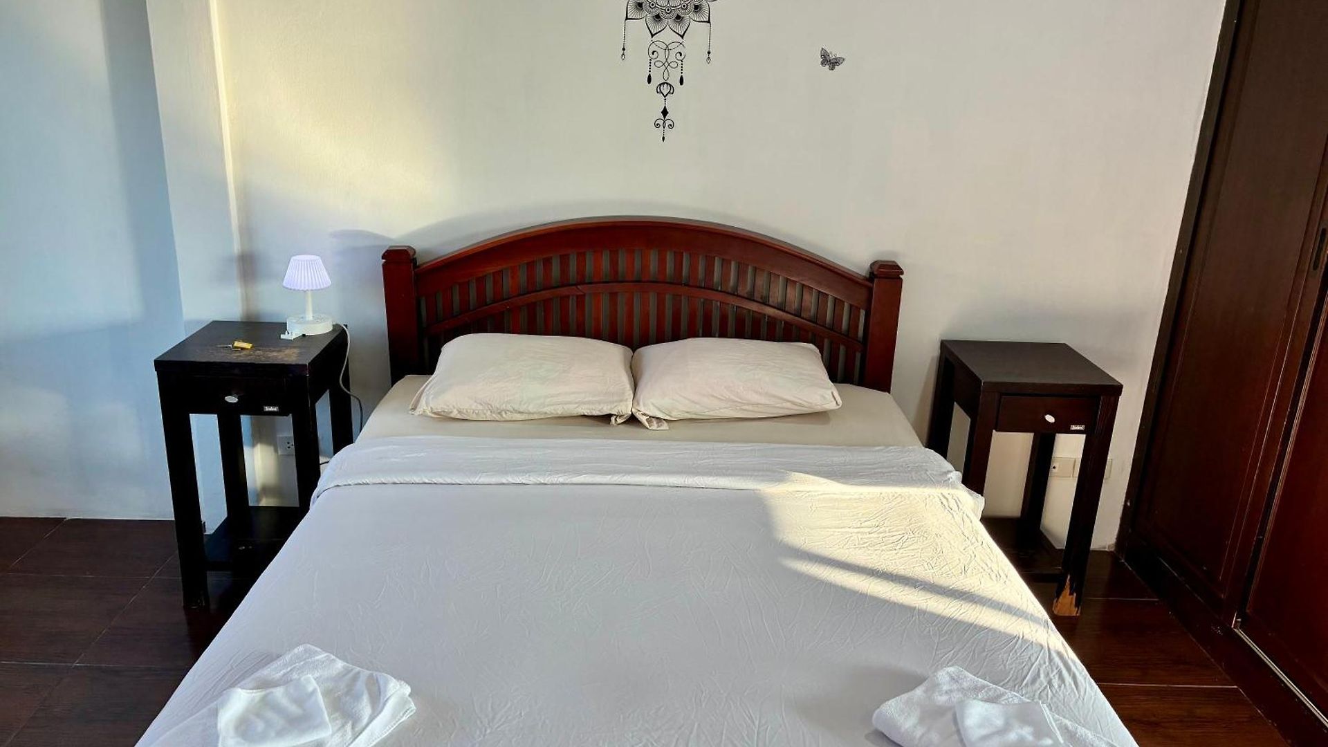 Farang House อพาร์ตโฮเทล