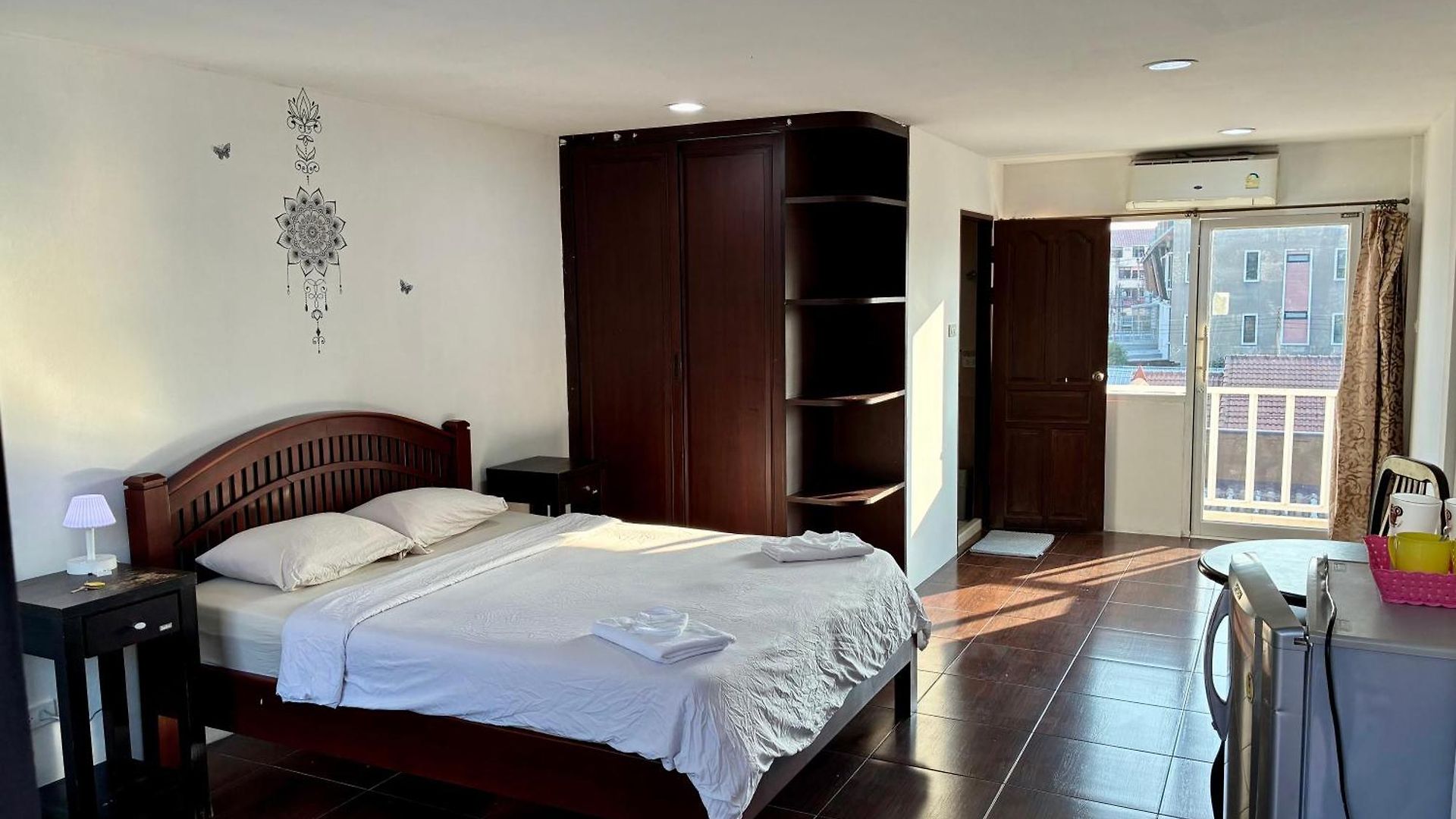 อพาร์ตโฮเทล Farang House 3*