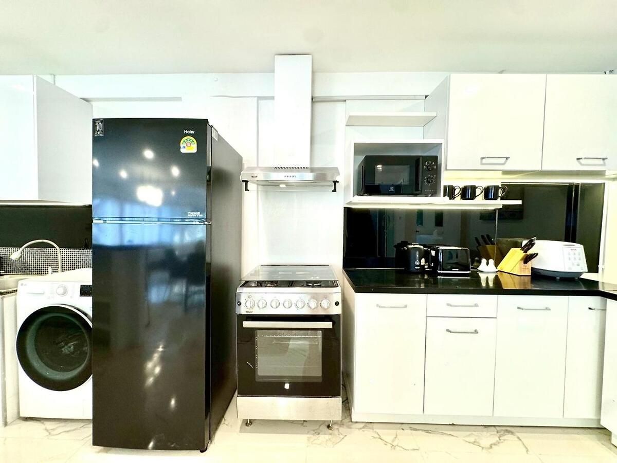Sunset 30m To 4br *