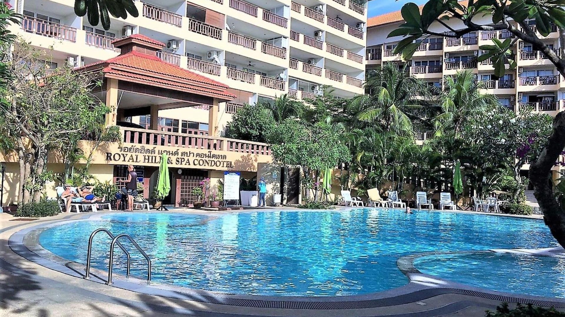 Spacious 2br Corner - Garden View Balcony - Royal Hill