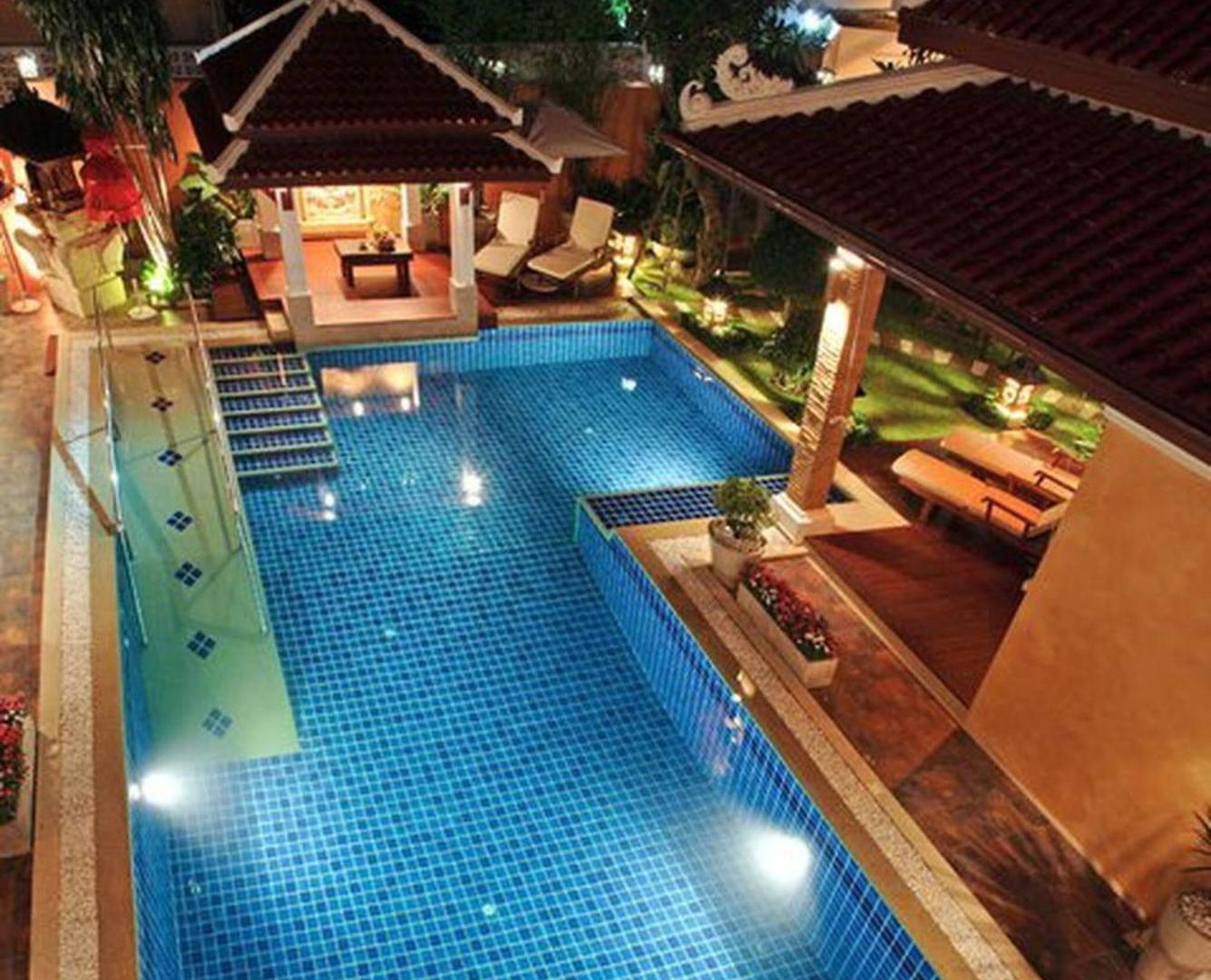 Exclusive Balinese Pool In * Pattaya