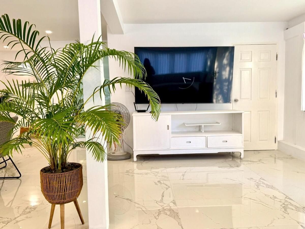 Sunset 30m To 4br Pattaya