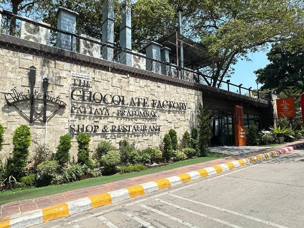 3br Pool Access Patumnak Hill *