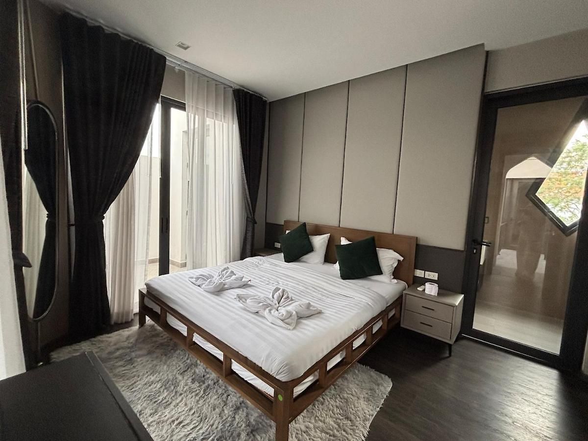 วิลล่า Inara In The Center Of Pattaya-4 Bedrooms 5 Bathrooms-billiards Table And Swimming Pool For A Relaxing Pattaya