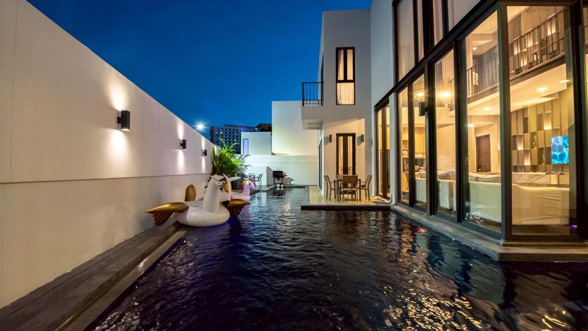 Maya Pool Inara