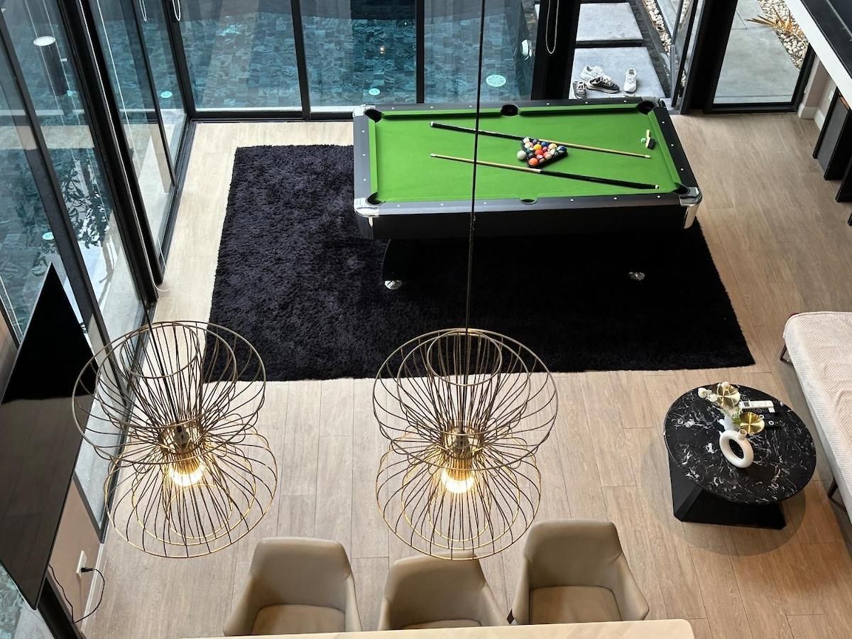 วิลล่า Inara In The Center Of Pattaya-4 Bedrooms 5 Bathrooms-billiards Table And Swimming Pool For A Relaxing