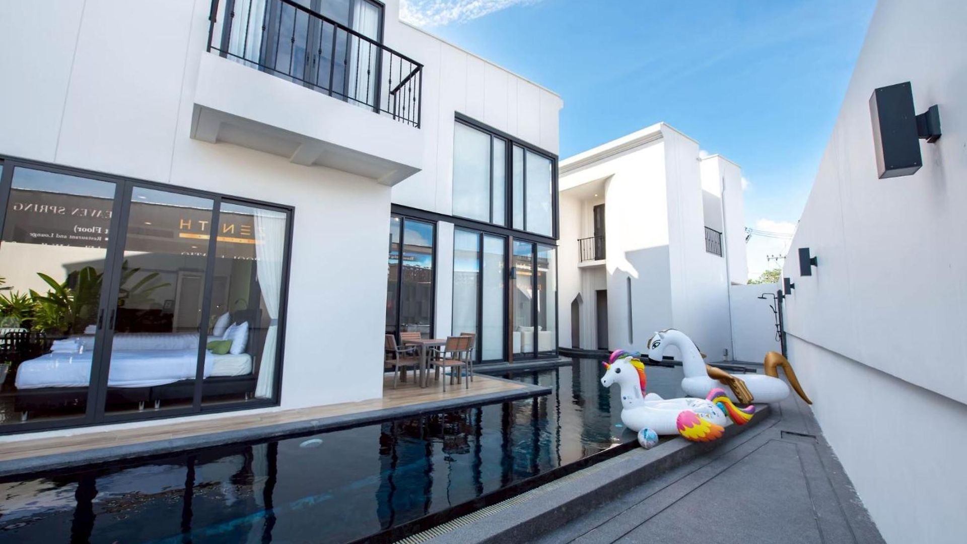 Maya Pool Inara วิลล่า Pattaya