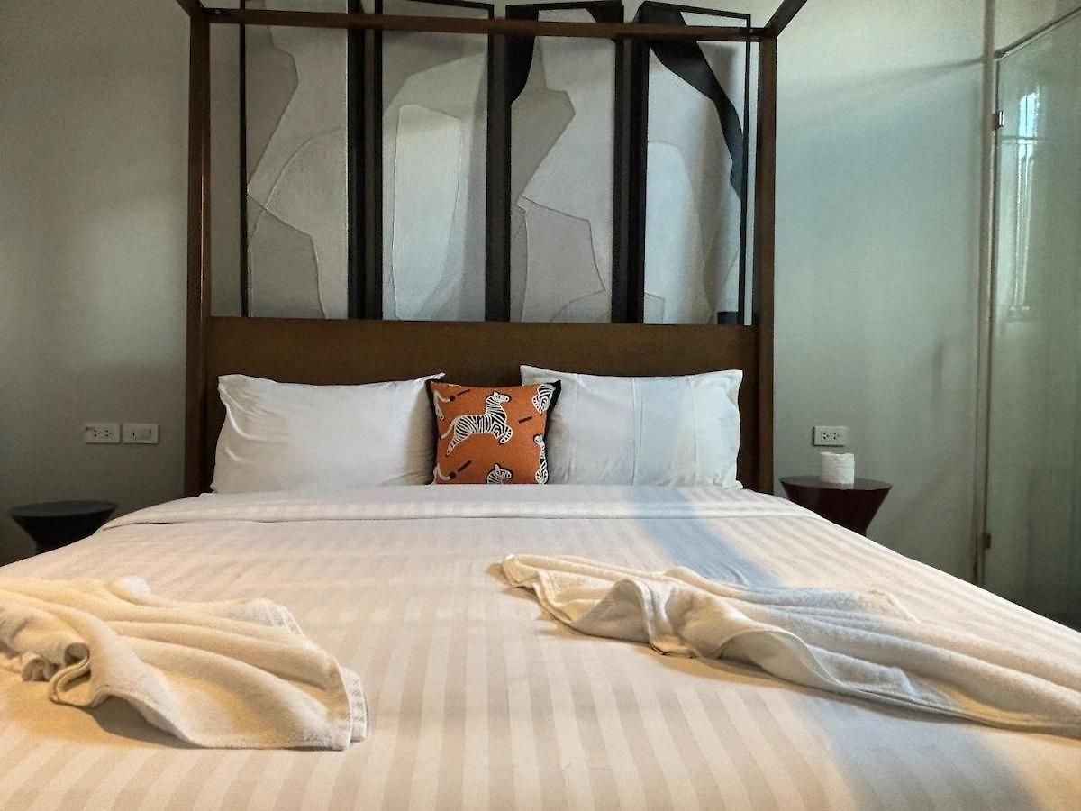 วิลล่า Inara In The Center Of Pattaya-4 Bedrooms 5 Bathrooms-billiards Table And Swimming Pool For A Relaxing