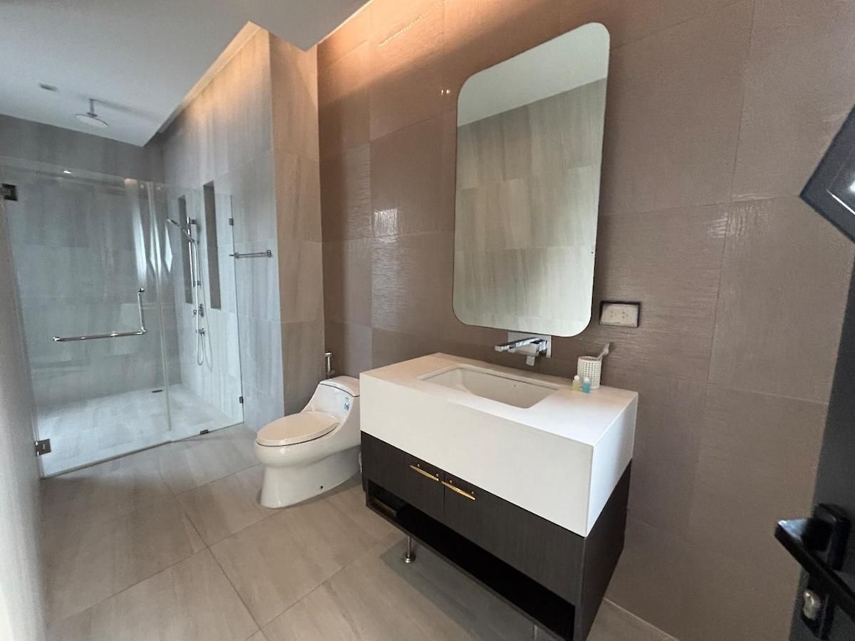 Inara In The Center Of Pattaya-4 Bedrooms 5 Bathrooms-billiards Table And Swimming Pool For A Relaxing * Pattaya