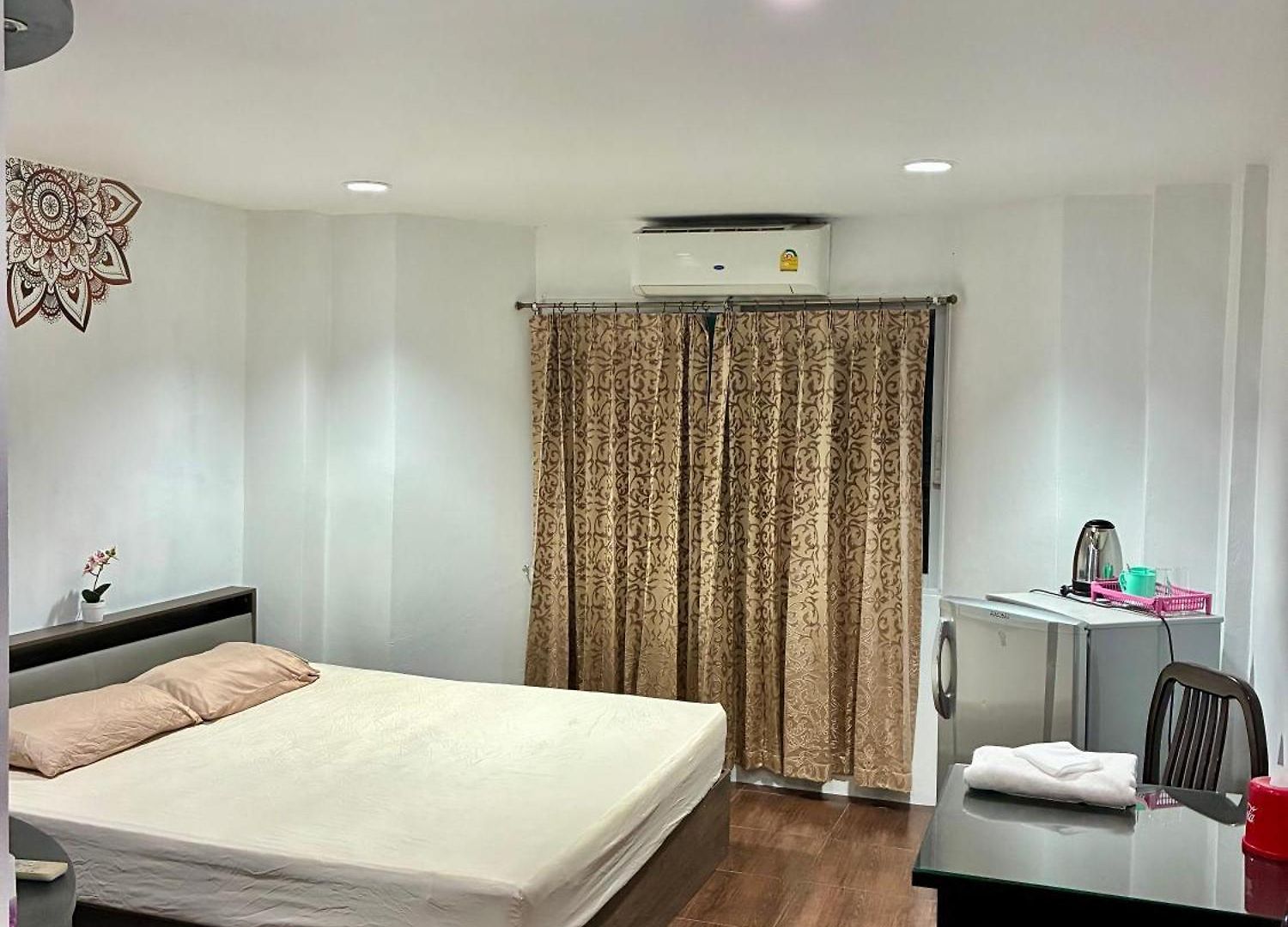 อพาร์ตโฮเทล Farang House 3*
